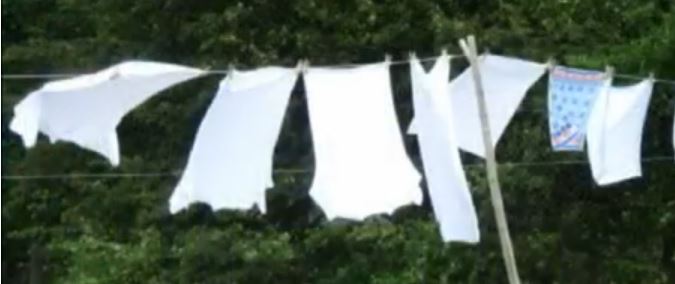 cloths-hanging-on-line2
